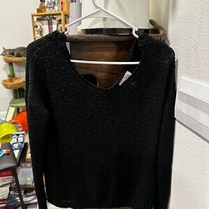 MUDD Black Sweater, size medium
